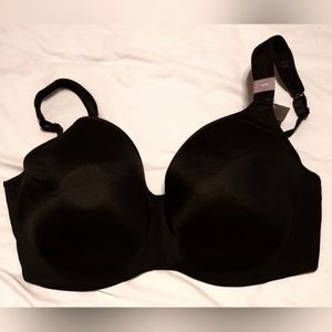 Cacique Lightly Lined Balconette bra 42D. New with tag.